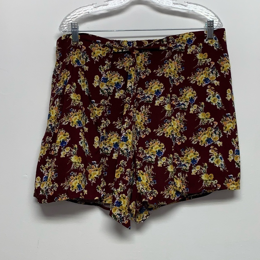 Xhilaration Size XXL Brown Yellow/Blue Floral Wrap Around Shorts NEW NWT